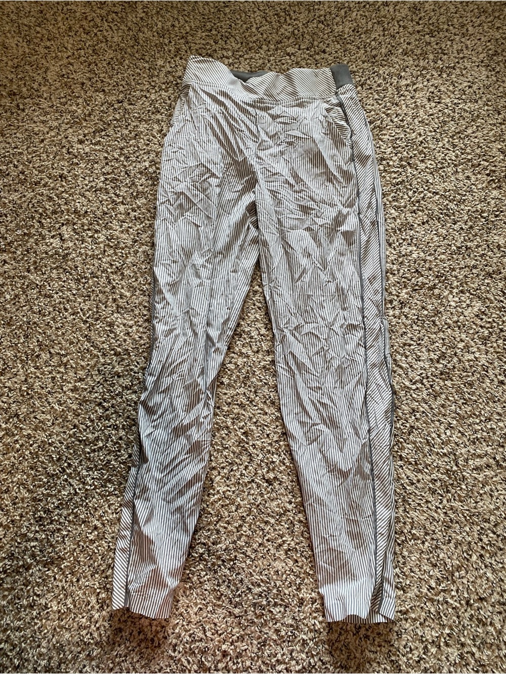 Athleta y2k pinstripe Brooklyn Mid Rise Ankle Pants City Stripe Gray white 0